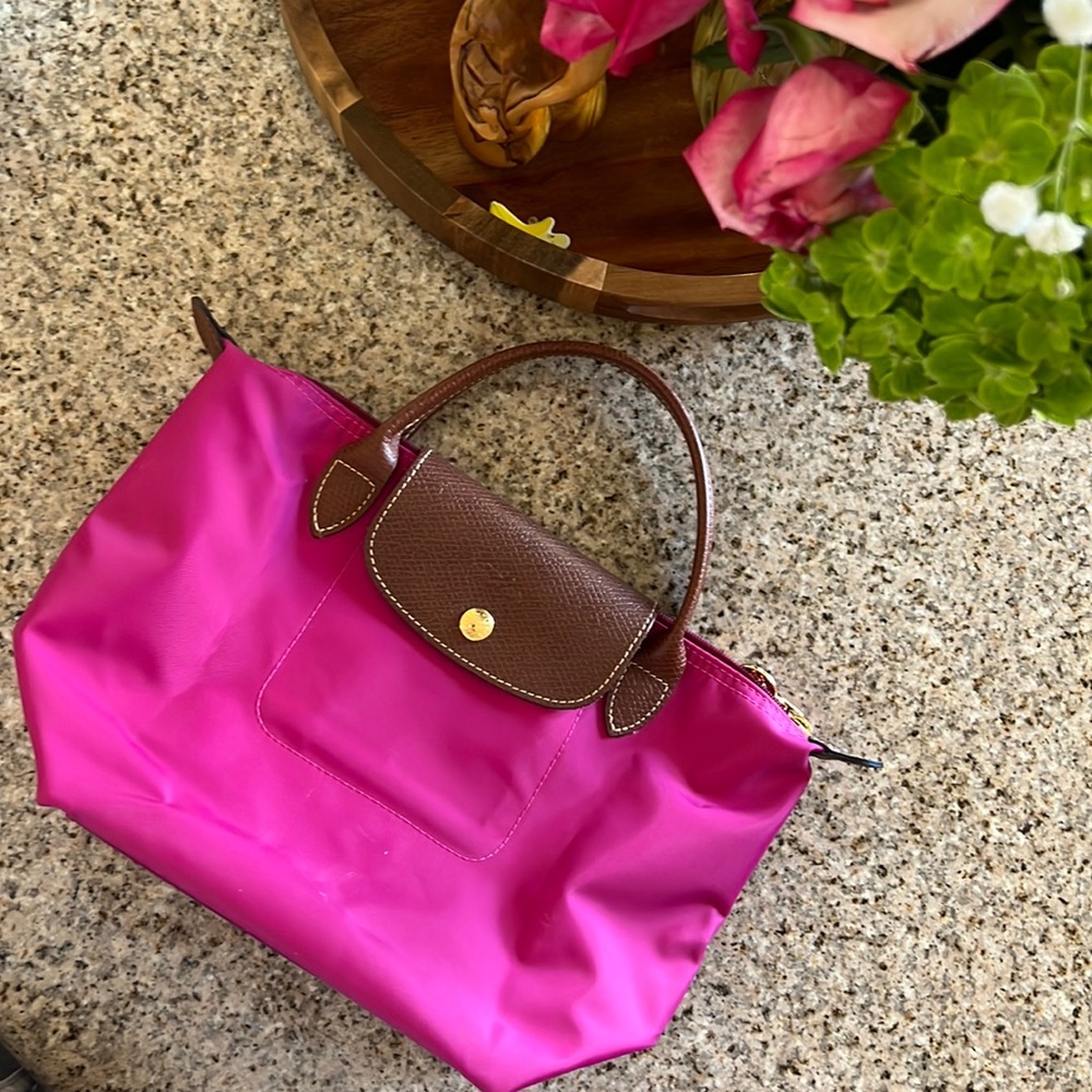 Longchamp Small Le Pliage Fuschia Pink 💕🌺
